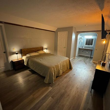Bo Hotel Canadian Courts Kültér fotó