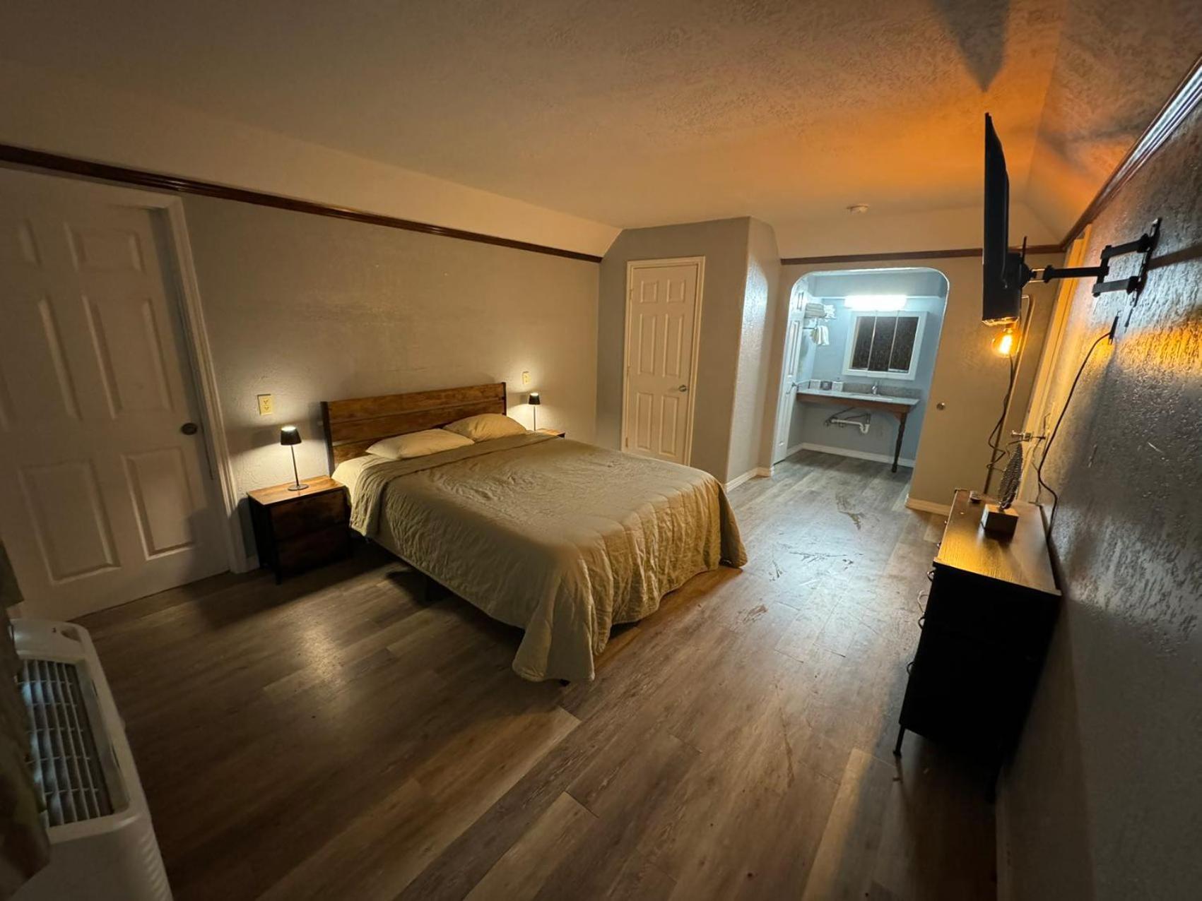 Bo Hotel Canadian Courts Kültér fotó